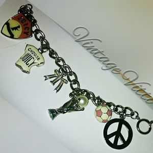 Juicy Couture Charm Bracelet + 6 Charms prefixed
